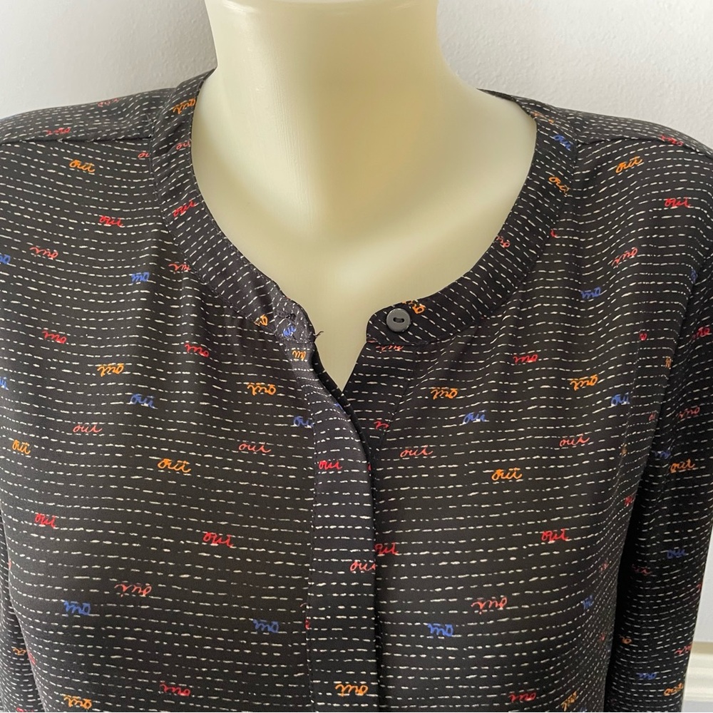 NYDJ Women Petite Medium Pleated Back Blouse. Good Condition!